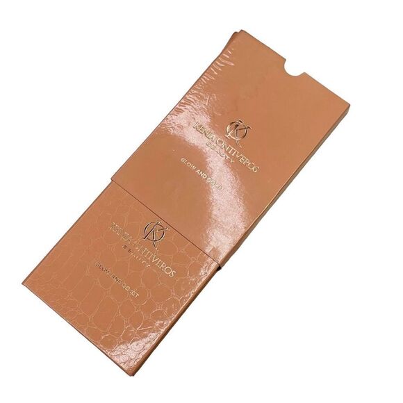 Kenia Ontiveros Beauty Glow & Go Kit - Picture 12 of 16